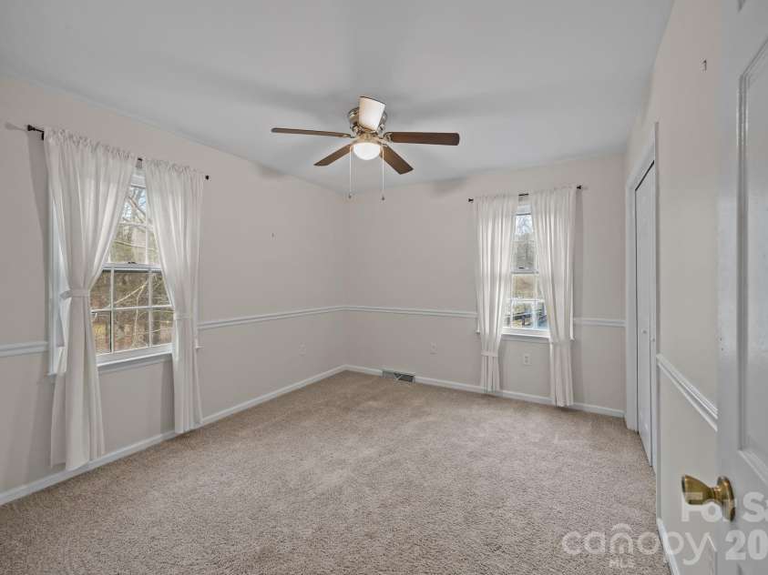 4232 Saint Audrey Place, Charlotte, NC 28269.  MLS# CAR4344492, YatesRealty ID 4625. 