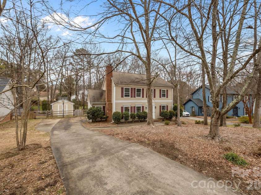 4232 Saint Audrey Place, Charlotte, NC 28269.  MLS# CAR4344492, YatesRealty ID 4625. 