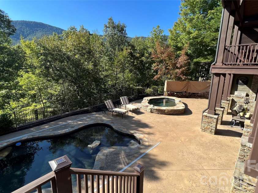 538 Chestertown Drive, Mill Spring, NC 28756.  MLS# CAR4359108, YatesRealty ID 4625. 