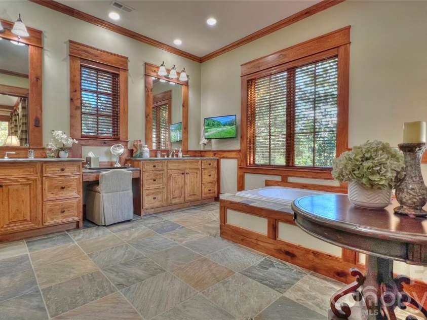 538 Chestertown Drive, Mill Spring, NC 28756.  MLS# CAR4359108, YatesRealty ID 4625. 