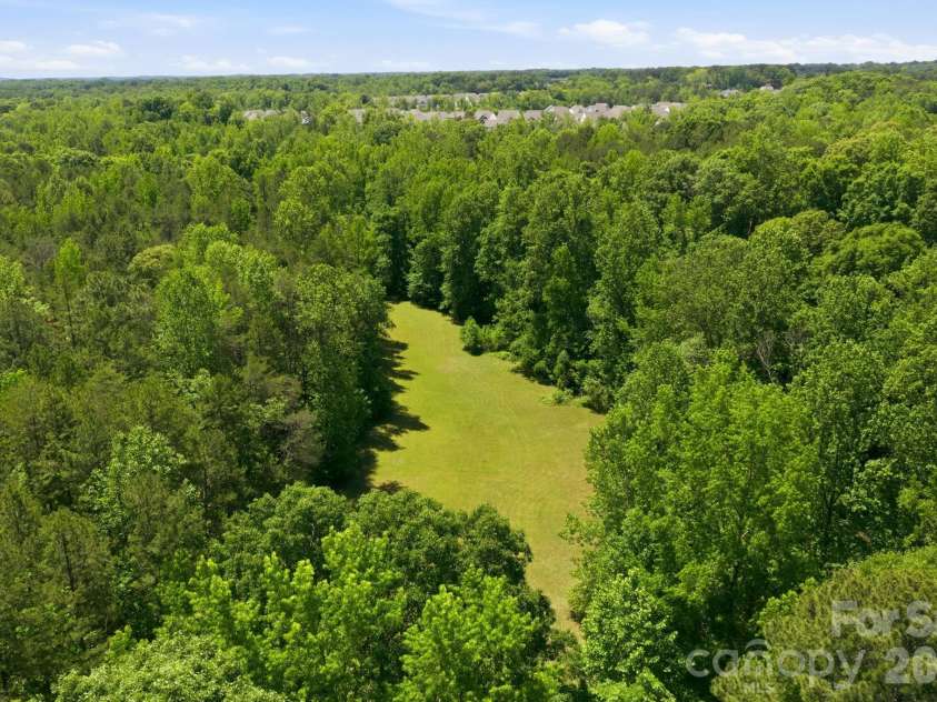 195 Azalea Road, Mooresville, NC 28115.  MLS# CAR4381056, YatesRealty ID 46251. 