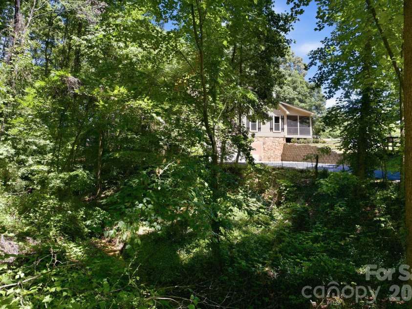 195 Azalea Road, Mooresville, NC 28115.  MLS# CAR4381056, YatesRealty ID 46251. 