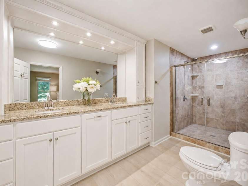 195 Azalea Road, Mooresville, NC 28115.  MLS# CAR4381056, YatesRealty ID 46251. 