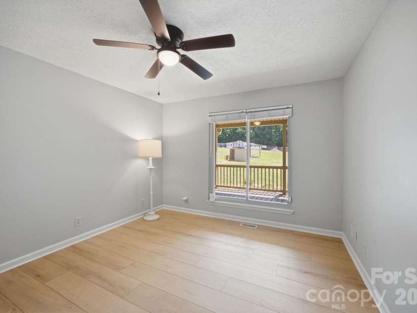 195 Azalea Road, Mooresville, NC 28115.  MLS# CAR4381056, YatesRealty ID 46251. Office