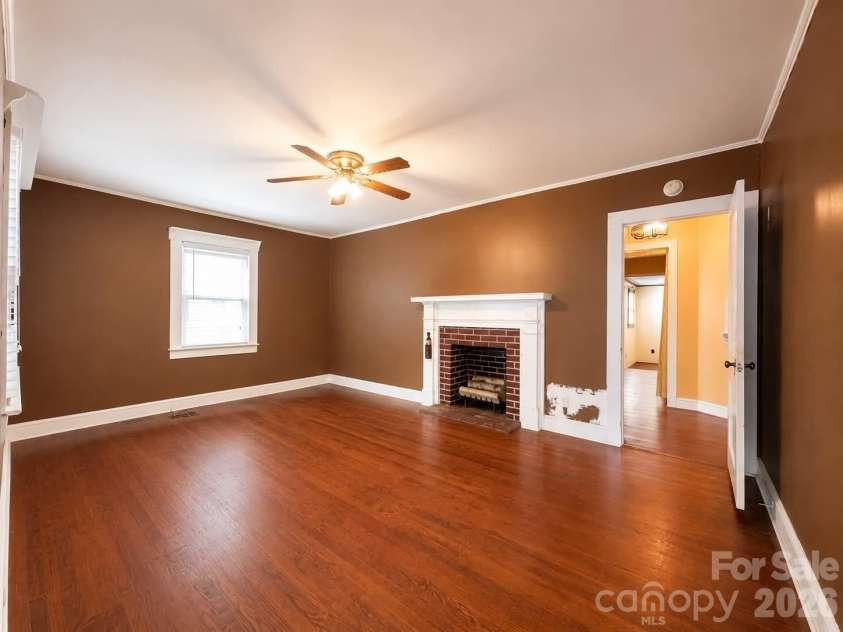 132 Gregg Avenue, Chester, SC 29706.  MLS# CAR4410647, YatesRealty ID 46252. 
