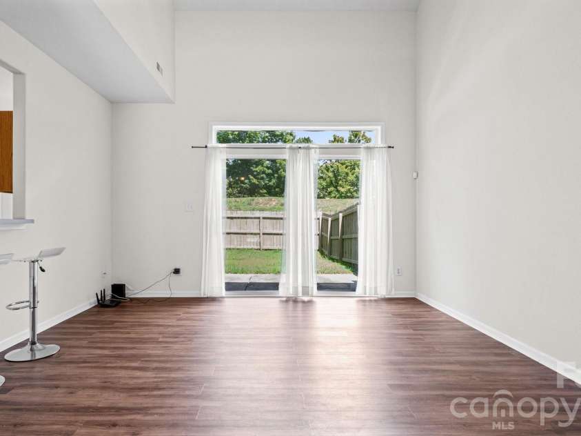 4313 Eaves Lane, Charlotte, NC 28215.  MLS# CAR4413642, YatesRealty ID 46253. 