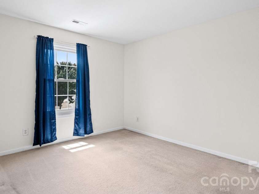 4313 Eaves Lane, Charlotte, NC 28215.  MLS# CAR4413642, YatesRealty ID 46253. 