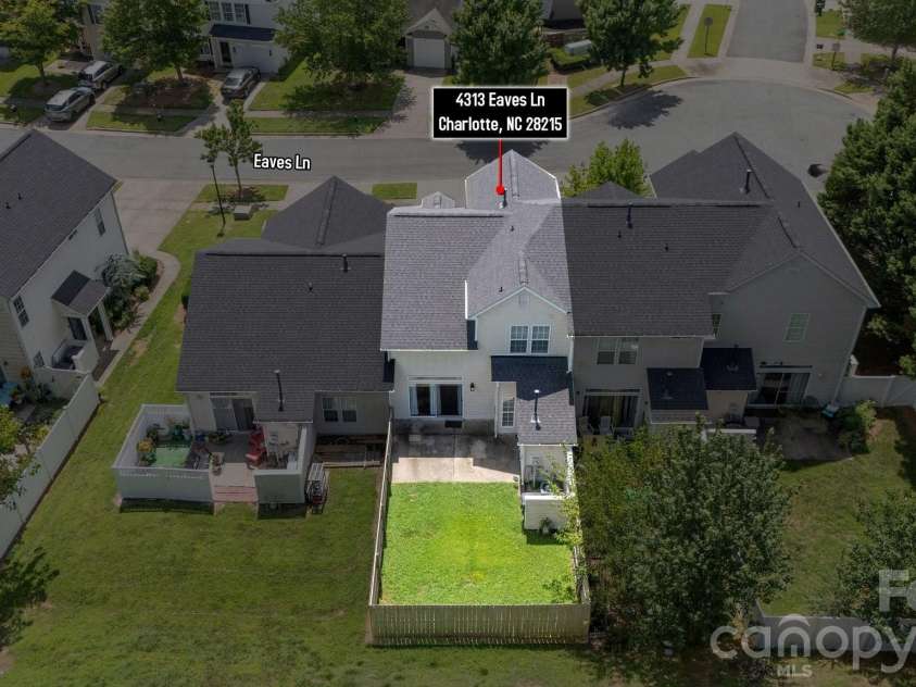 4313 Eaves Lane, Charlotte, NC 28215.  MLS# CAR4413642, YatesRealty ID 46253. 