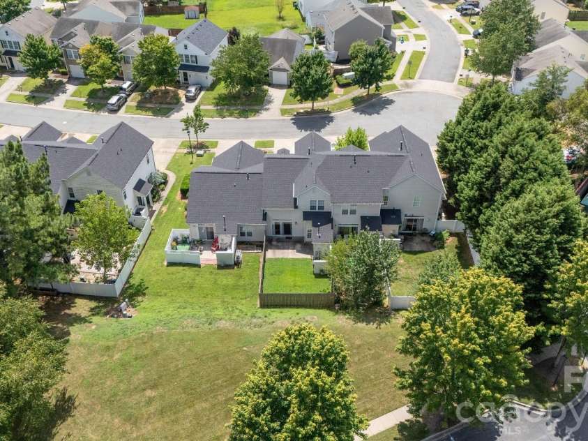 4313 Eaves Lane, Charlotte, NC 28215.  MLS# CAR4413642, YatesRealty ID 46253. 