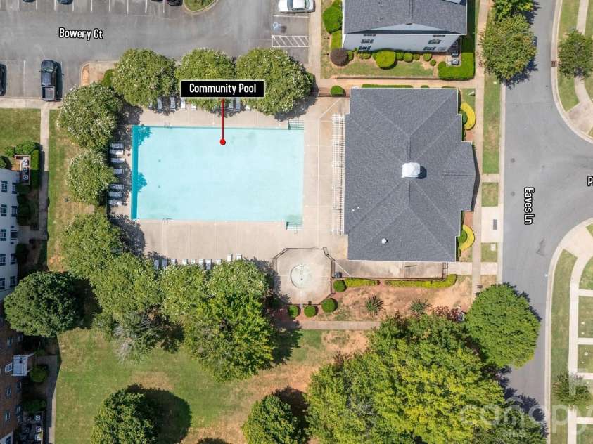 4313 Eaves Lane, Charlotte, NC 28215.  MLS# CAR4413642, YatesRealty ID 46253. 