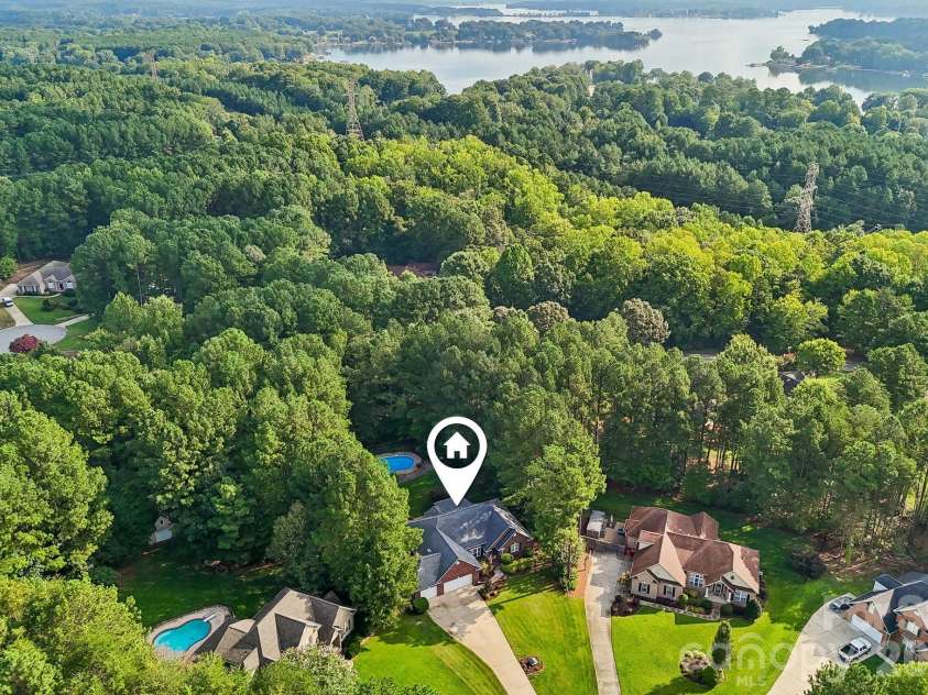 7267 Kiskadee Drive, Denver, NC 28037.  MLS# CAR4412592, YatesRealty ID 46255. 