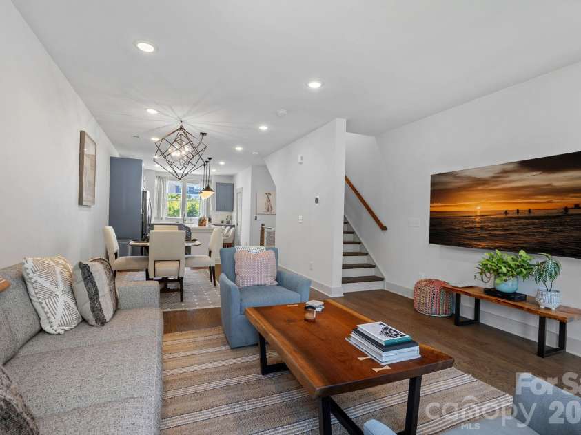 1725 Wesley Green Way, Charlotte, NC 28208.  MLS# CAR4415715, YatesRealty ID 46256. 