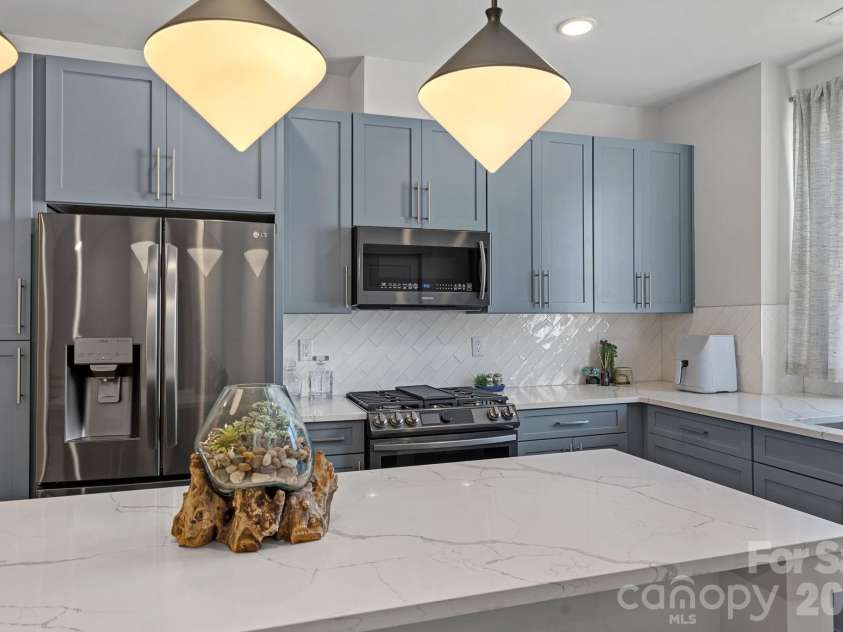 1725 Wesley Green Way, Charlotte, NC 28208.  MLS# CAR4415715, YatesRealty ID 46256. 