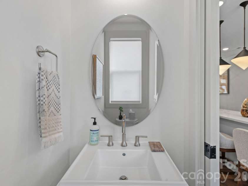 1725 Wesley Green Way, Charlotte, NC 28208.  MLS# CAR4415715, YatesRealty ID 46256. 