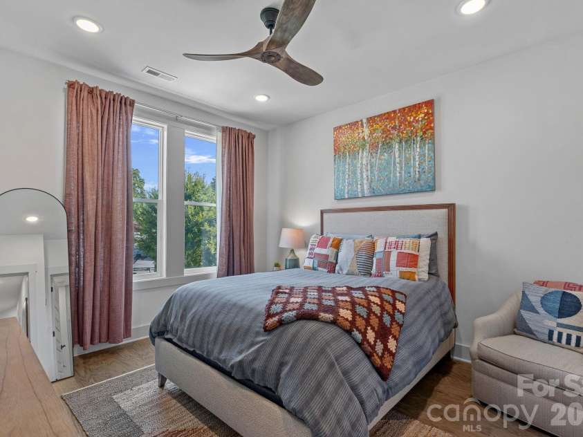 1725 Wesley Green Way, Charlotte, NC 28208.  MLS# CAR4415715, YatesRealty ID 46256. 