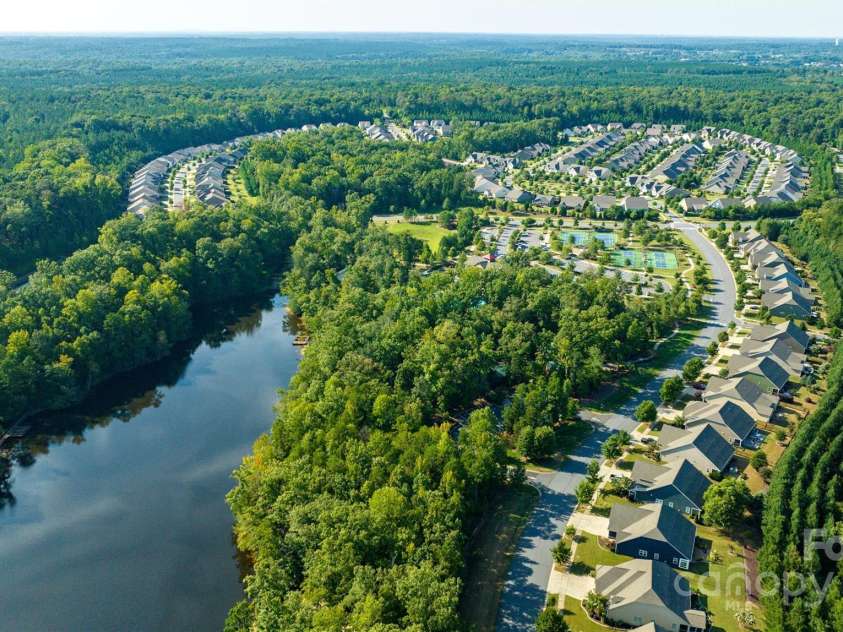 5136 Samoa Ridge Drive, Lancaster, SC 29720.  MLS# CAR4235937, YatesRealty ID 4626. 