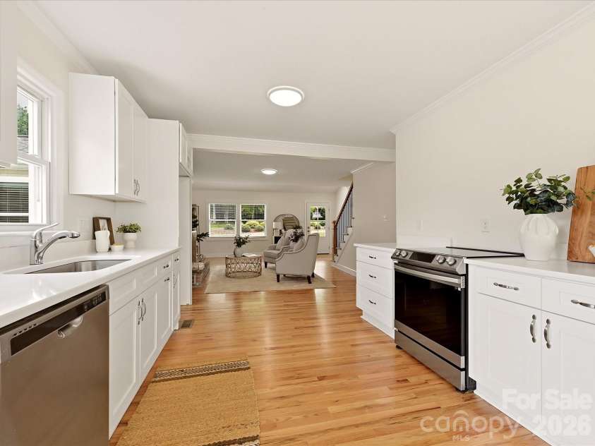 20845 Lagoona Drive, Cornelius, NC 28031.  MLS# CAR4417083, YatesRealty ID 46260. Updated kitchen ready for your vision! Keep open, add additional cabinets or wood shelves for additional character!
