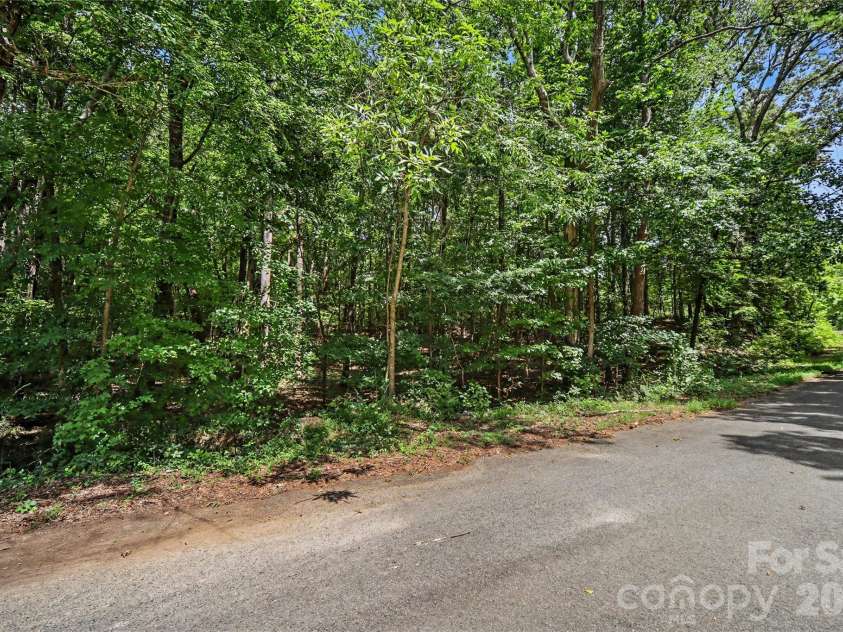 2402 Simfield Church Road, Matthews, NC 28105.  MLS# CAR4417312, YatesRealty ID 46263. 