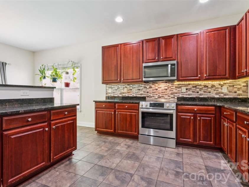 9908 Rocky Ford Club Road, Charlotte, NC 28269.  MLS# CAR4415380, YatesRealty ID 46265. 