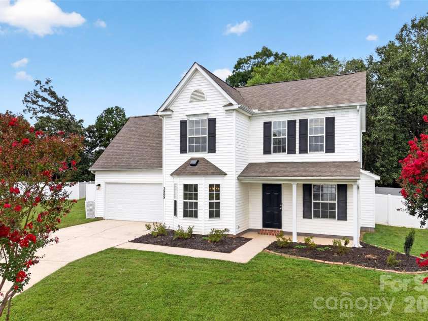 3808 Nuthatch Drive, Indian Trail, NC 28079.  MLS# CAR4416585, YatesRealty ID 46267. 