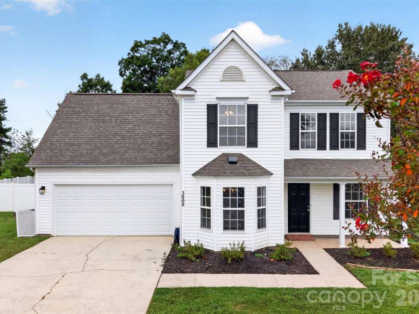 3808 Nuthatch Drive, Indian Trail, NC 28079.  MLS# CAR4416585, YatesRealty ID 46267. 