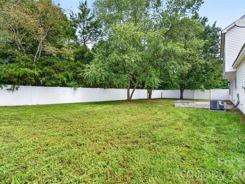 3808 Nuthatch Drive, Indian Trail, NC 28079.  MLS# CAR4416585, YatesRealty ID 46267. 