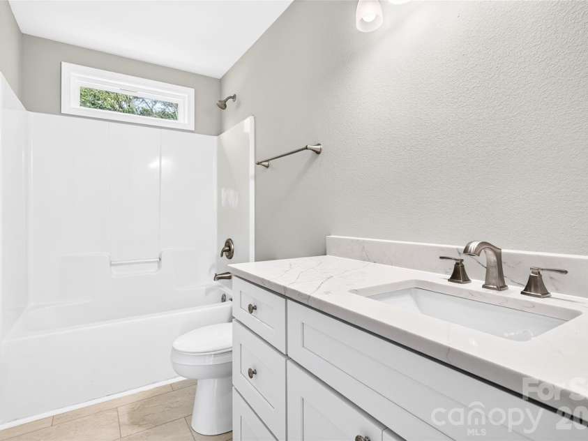 3808 Nuthatch Drive, Indian Trail, NC 28079.  MLS# CAR4416585, YatesRealty ID 46267. Full Bath Upper Level