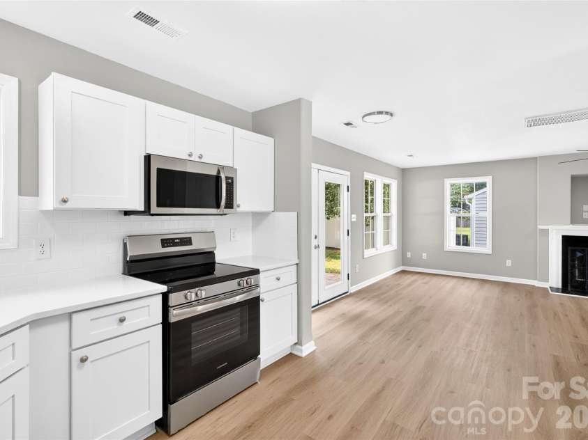 3808 Nuthatch Drive, Indian Trail, NC 28079.  MLS# CAR4416585, YatesRealty ID 46267. Fully Renovated kitchen