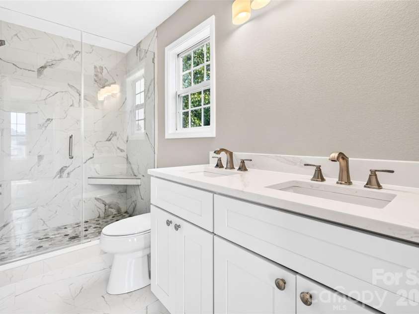 3808 Nuthatch Drive, Indian Trail, NC 28079.  MLS# CAR4416585, YatesRealty ID 46267. Primary Bathroom