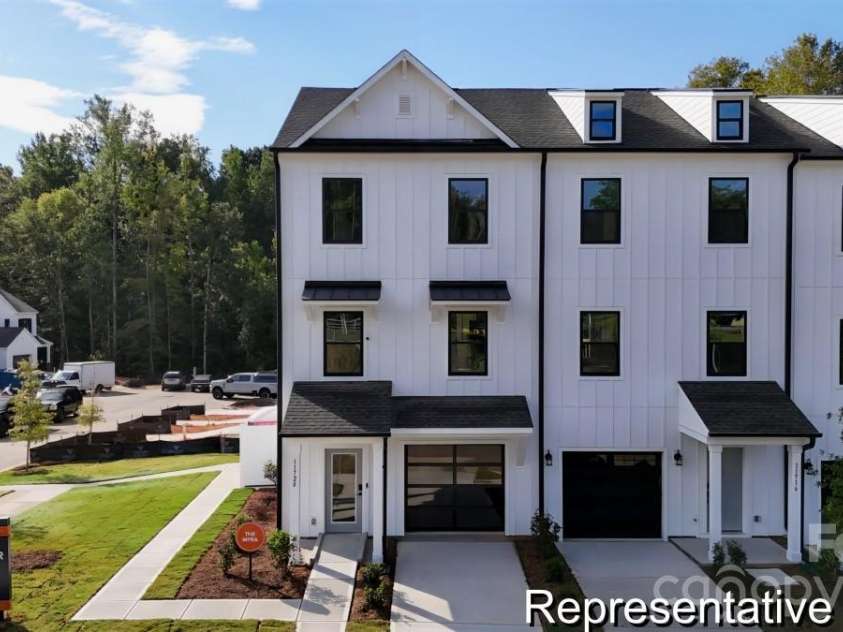 5026 Clairmont Road, Charlotte, NC 28208.  MLS# CAR4417338, YatesRealty ID 46268. 