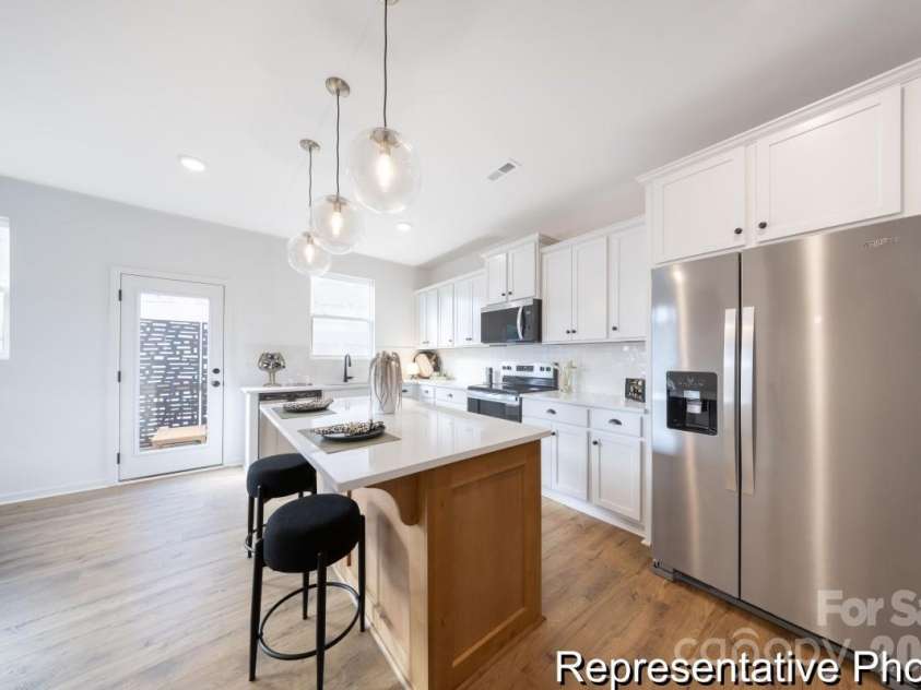 5026 Clairmont Road, Charlotte, NC 28208.  MLS# CAR4417338, YatesRealty ID 46268. 