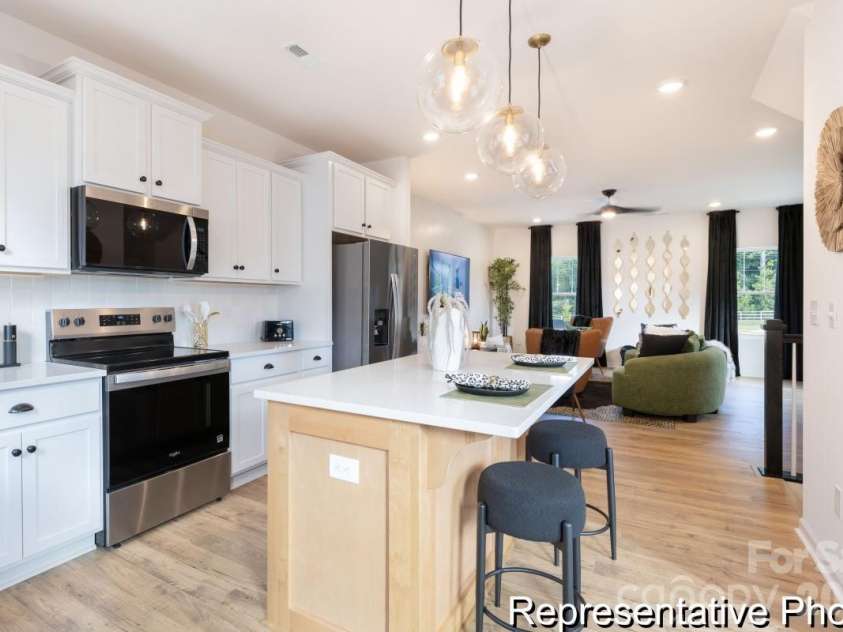 5026 Clairmont Road, Charlotte, NC 28208.  MLS# CAR4417338, YatesRealty ID 46268. 