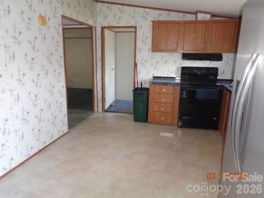3911 Woodmont Court, Lenoir, NC 28645.  MLS# CAR4336748, YatesRealty ID 4629. 