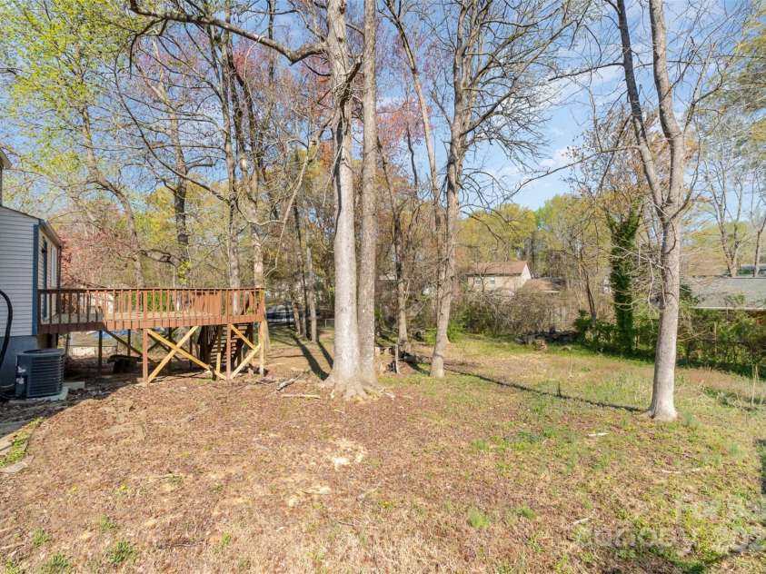 6847 Saddle Point Road, Charlotte, NC 28212.  MLS# CAR4237052, YatesRealty ID 4629. 