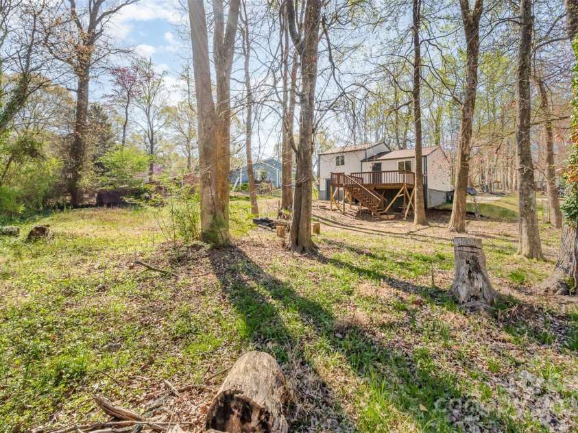 6847 Saddle Point Road, Charlotte, NC 28212.  MLS# CAR4237052, YatesRealty ID 4629. 