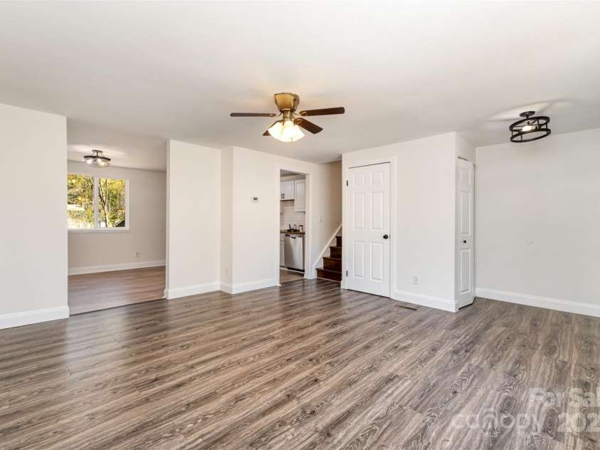 6847 Saddle Point Road, Charlotte, NC 28212.  MLS# CAR4237052, YatesRealty ID 4629. Another view looking into dining and kitchen