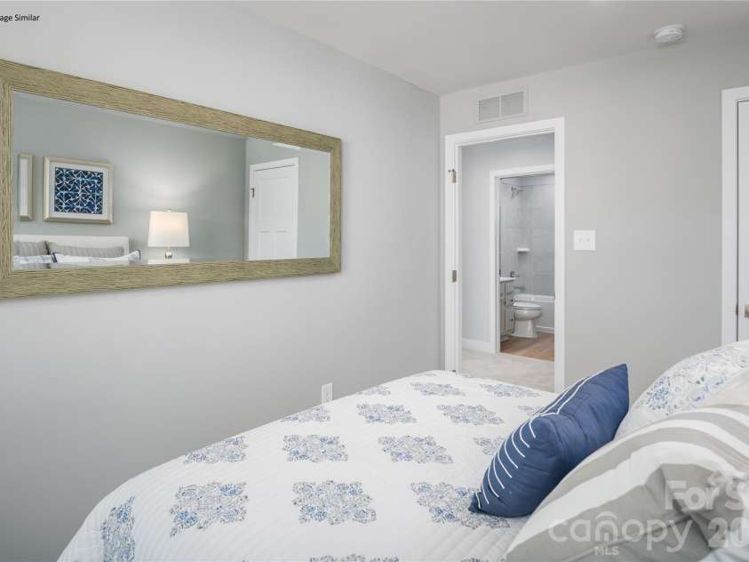 10508 Catawba Run Road, Charlotte, NC 28278.  MLS# CAR4384361, YatesRealty ID 46298. Representative Photo Only