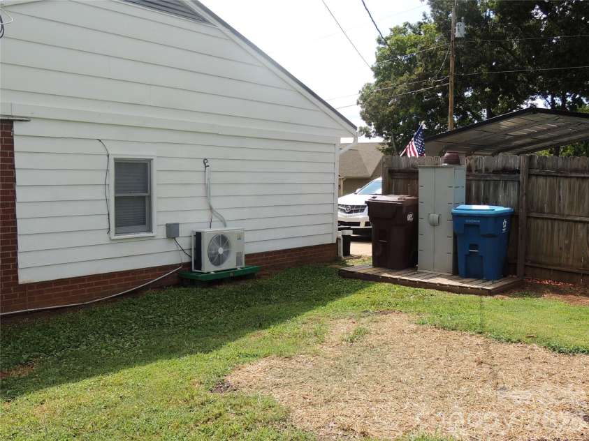 189 Westbrook Drive, Forest City, NC 28043.  MLS# CAR4417322, YatesRealty ID 46299. 