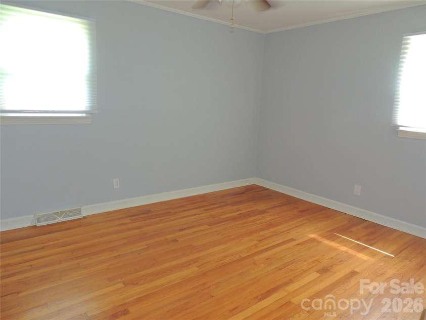 189 Westbrook Drive, Forest City, NC 28043.  MLS# CAR4417322, YatesRealty ID 46299. Bedroom # 2