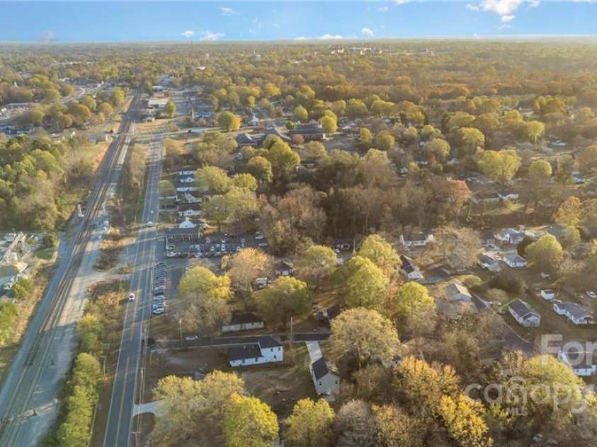 2607 Main Street, Kannapolis, NC 28081.  MLS# CAR3925352, YatesRealty ID 463. 