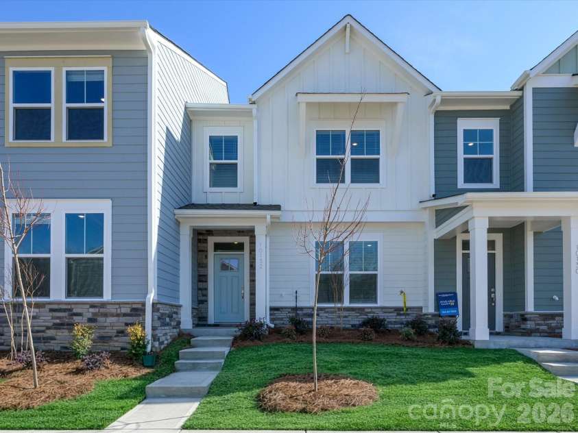 10132 Mamillion Drive, Huntersville, NC 28078.  MLS# CAR4314282, YatesRealty ID 4630. 