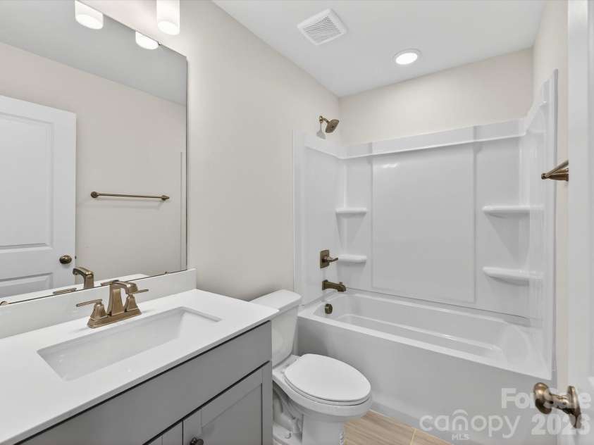 10132 Mamillion Drive, Huntersville, NC 28078.  MLS# CAR4314282, YatesRealty ID 4630. 