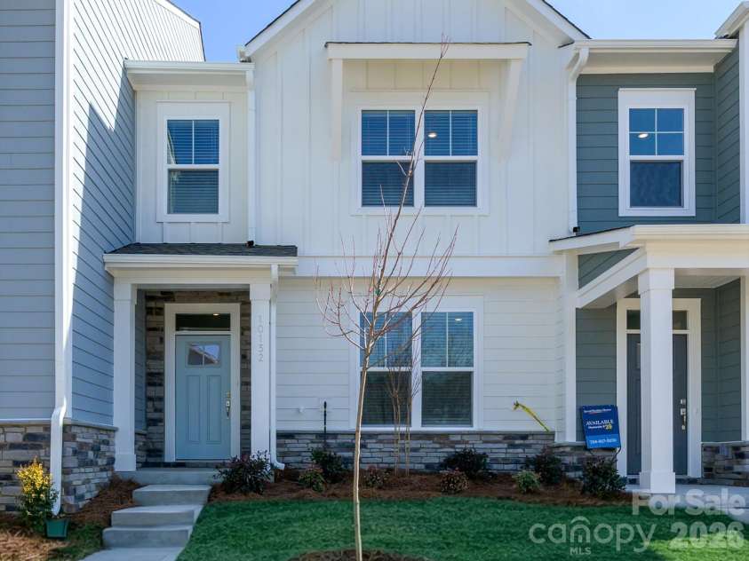 10132 Mamillion Drive, Huntersville, NC 28078.  MLS# CAR4314282, YatesRealty ID 4630. 