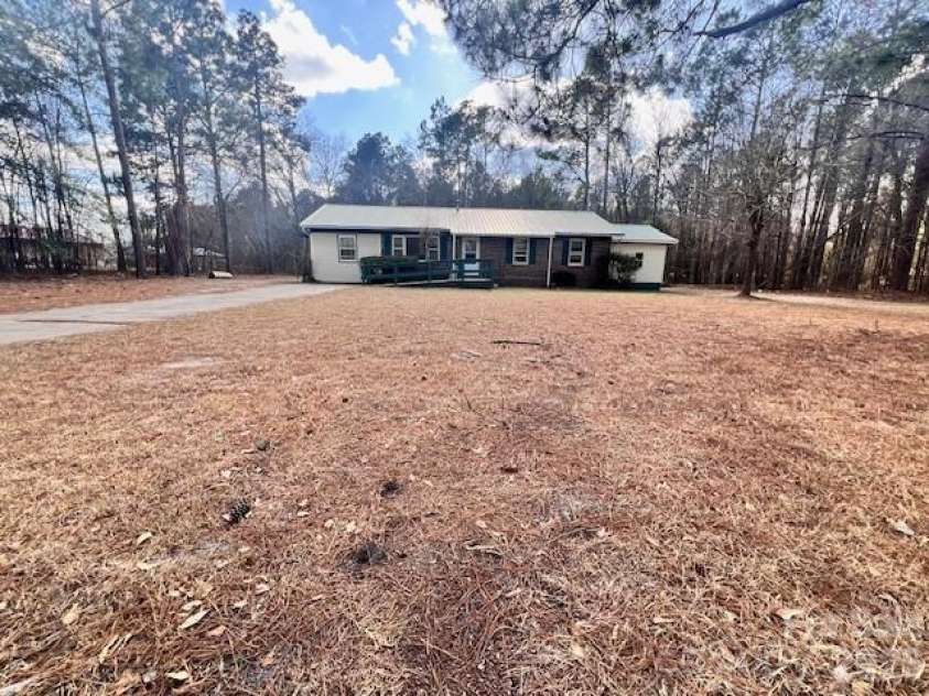 405 Inwood Street, Bethune, SC 29009.  MLS# CAR4322008, YatesRealty ID 4630. 