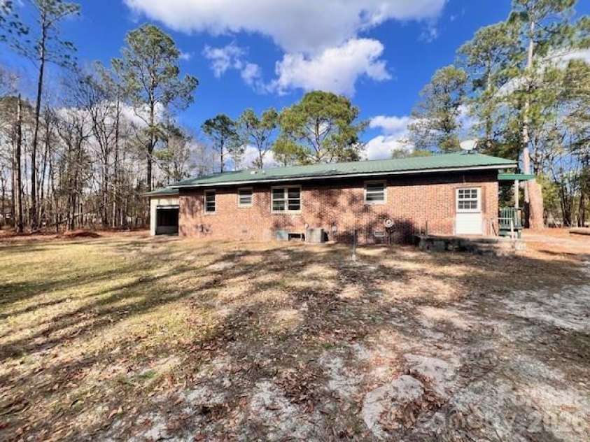 405 Inwood Street, Bethune, SC 29009.  MLS# CAR4322008, YatesRealty ID 4630. 