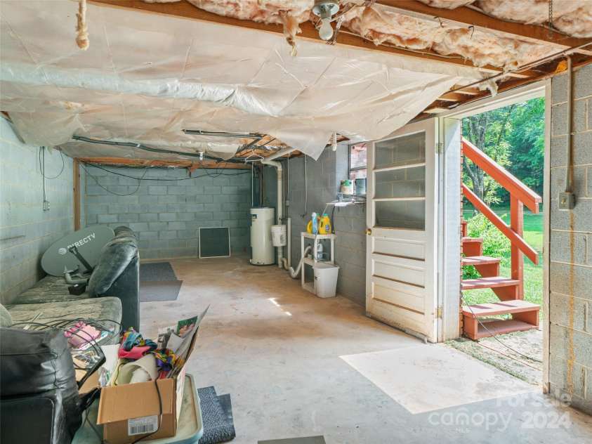 495 & 499 Worley Road, Marion, NC 28752.  MLS# CAR4165874, YatesRealty ID 4630. 