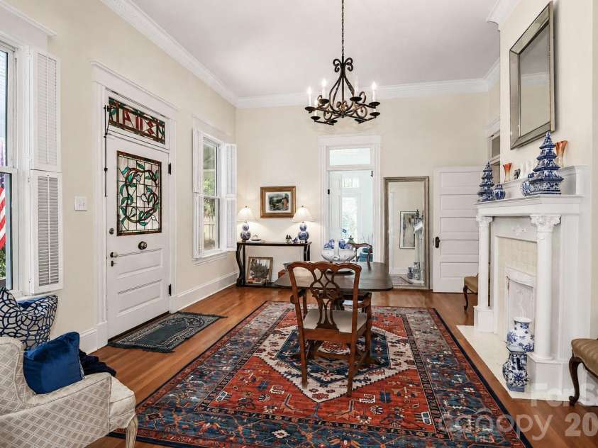 804 Broad Street, Statesville, NC 28677.  MLS# CAR4413375, YatesRealty ID 46302. 