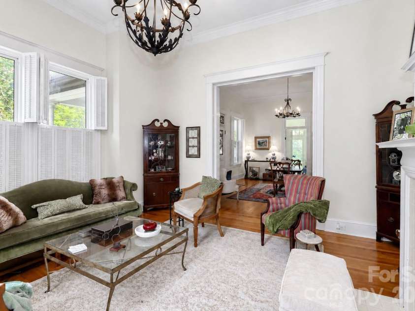 804 Broad Street, Statesville, NC 28677.  MLS# CAR4413375, YatesRealty ID 46302. 