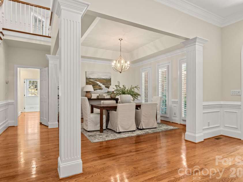 5604 Challis View Lane, Charlotte, NC 28226.  MLS# CAR4416834, YatesRealty ID 46303. 
