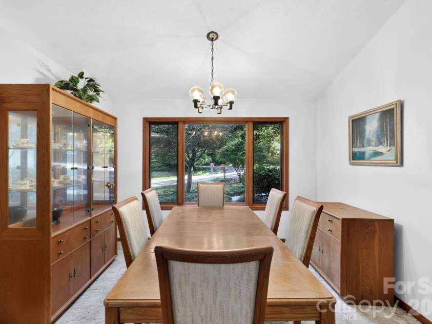 18 Rosewood Trail, Hendersonville, NC 28739.  MLS# CAR4406298, YatesRealty ID 46305. 